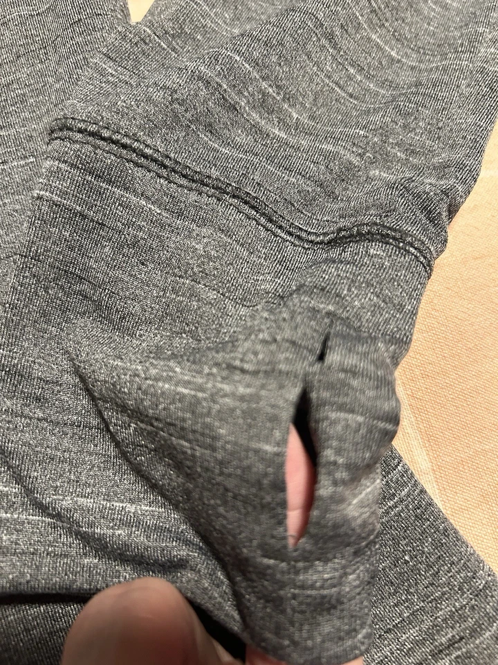 Reebok Cuarto Cremallera Mujer Jersey Talla M Agujeros para el Pulgar, Dobladillo Cónico, Chaqueta Gris Foto 3 de 4