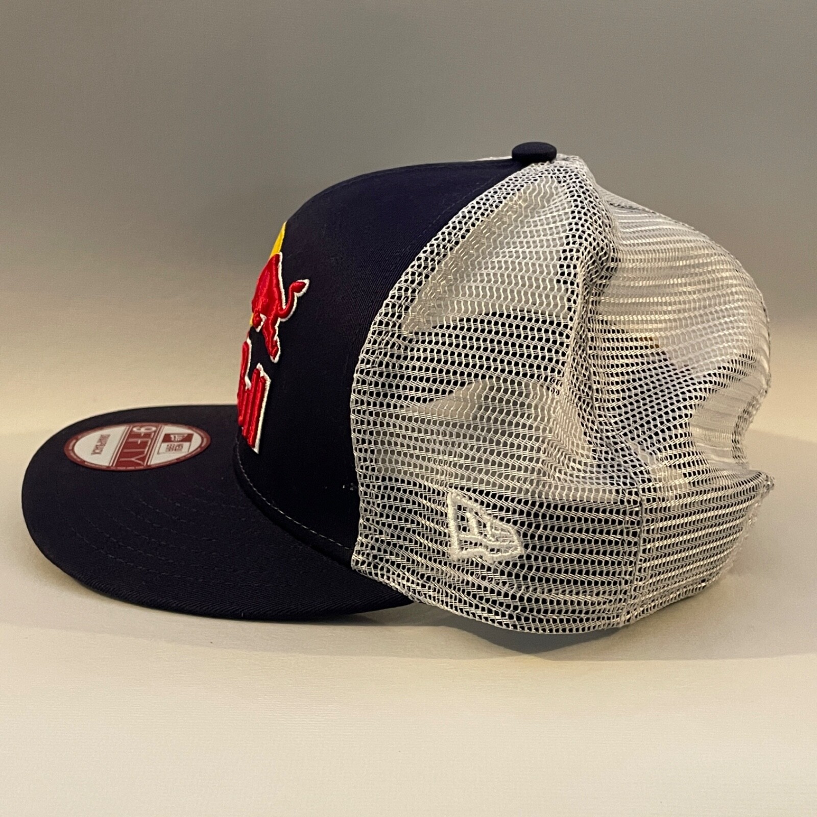 RED BULL ATHLETE ONLY TRUCKER HAT - NAVY BLUE/WHITE  - CAP - RARE