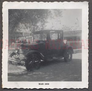 Vintage-Car-Photo-Model-T-Ford-Relic-at-Roadside-Hamburger-Stand-669500