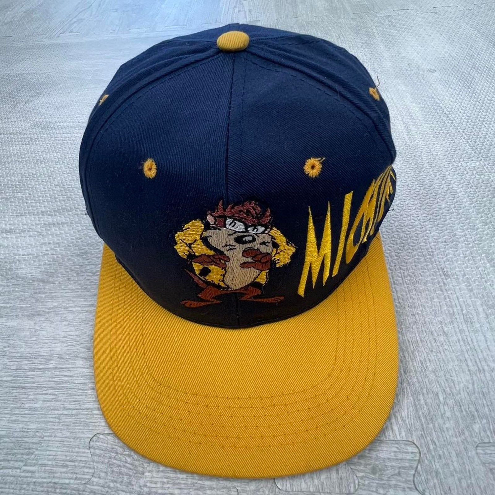 Vintage 90s 1994 Michigan Wolverines x Looney Tunes Snapback Hat Blue Yellow