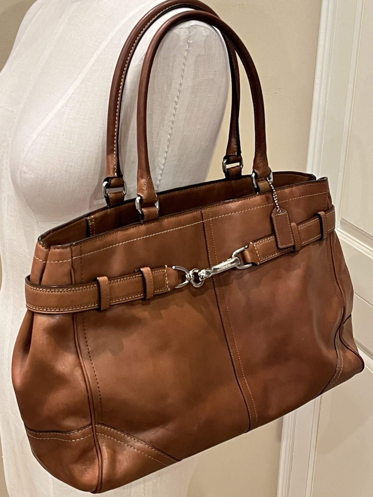 Coach Vintage - Hampton Top Handle Satchel in British Tan, Equestrian Y2K 15.5”