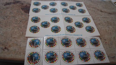 10 timbres +2 carnets de 10 timbres coupe du monde 98 (neufs) - Photo 1/2