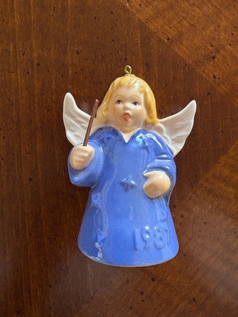 1987 GOEBEL 12TH EDITION BLUE ANGEL BELL w/WAND ANNUAL CHRISTMAS ORNAMENT in BOX