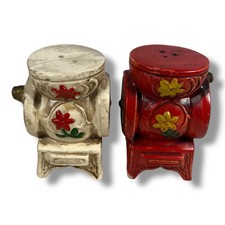 Vintage Ceramic Coffee Grinder Salt  Pepper Shakers Amish Floral Old Fashioned