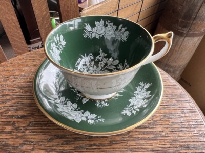 Vintage Aynsley Porzellan Tee Tasse und Untertasse Grün Blumen England Selten