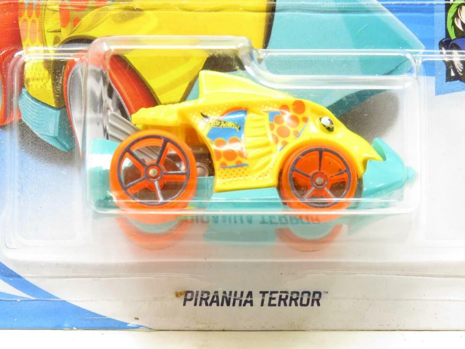 Hotwheels Piranha Terrore Giallo Strada Animali FYD44 Piccolo Scheda 1 64 Scala - Immagine 2 di 2