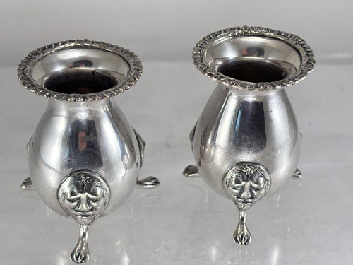 Set of 3 - Vintage Silverplate - Lion Face Foot - Salt Cellar, Pepper Vase - Picture 3 of 14