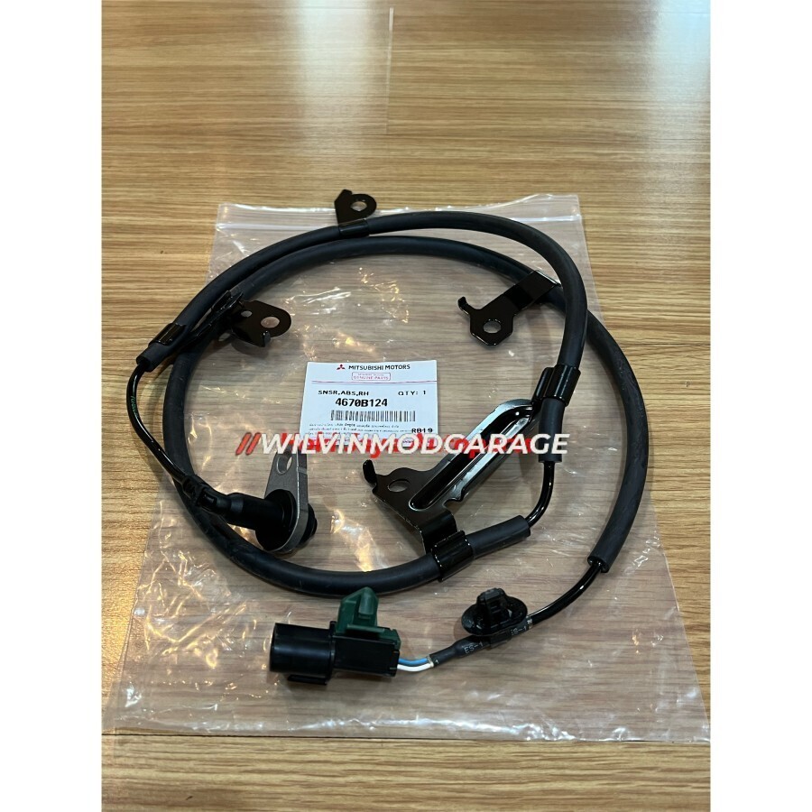 Genuine REAR RIGHT ABS Sensor 2016-2023 Mitsubishi Pajero