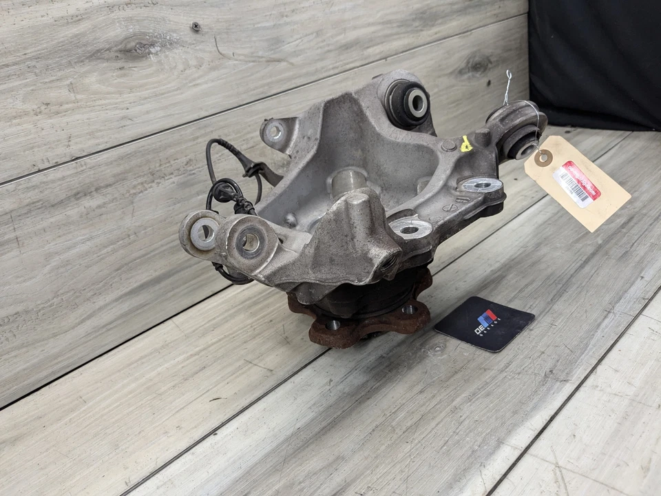 OEM BMW G29 Z4 REAR Right Passenger Side Hub Spindle Knuckle Bearing - Image 2 of 4