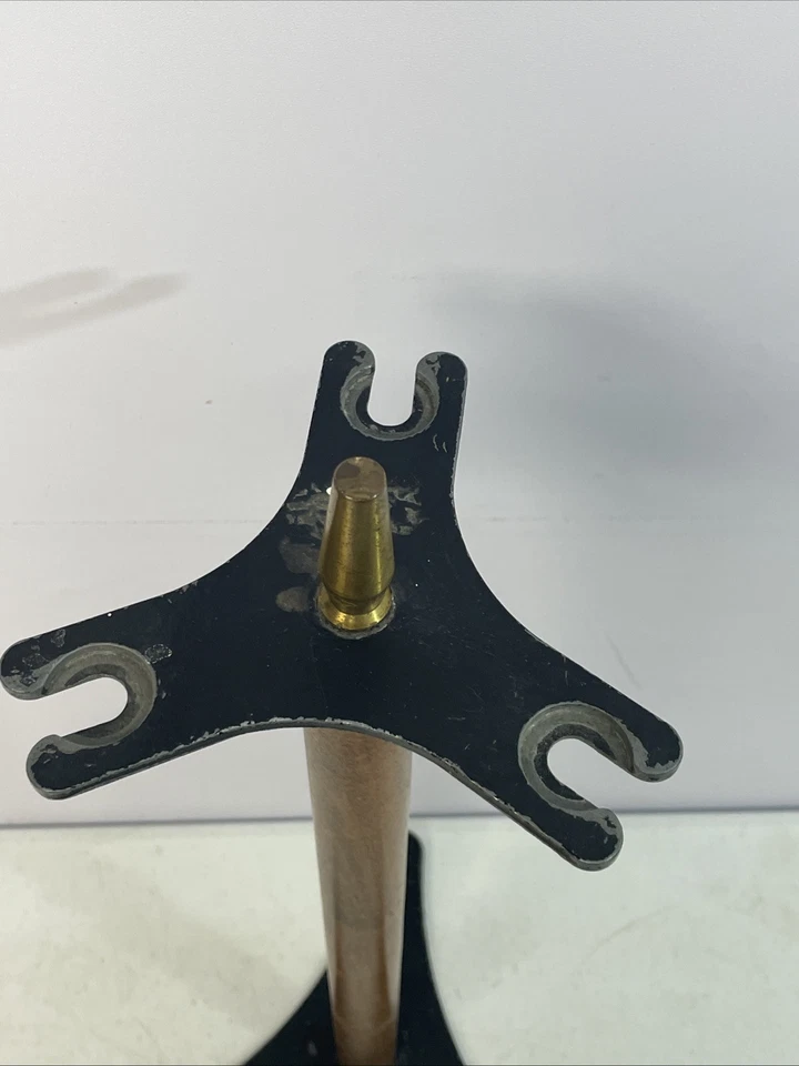 De colección Mediados de Siglo Moderno Mango Largo Seymour Chimenea Soporte de Latón Solo Foto 3 de 4