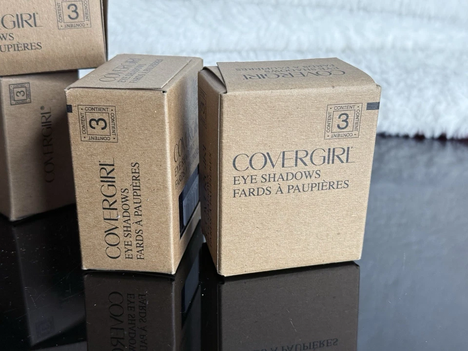 LOT of 3 New COVERGIRL Eye Enhancers Shadow Quad in 223 Dynamite Drama (Sealed) - Image 4 of 4