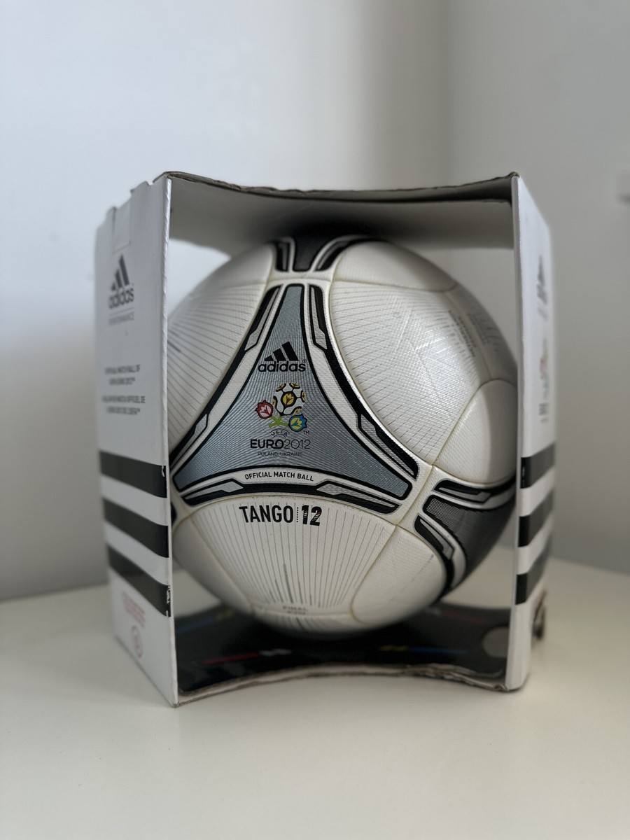 adidas TANGO 12 EURO 2012 サッカーボール Adidas Piłka Tango 12 Euro 2012 Club Ball - Ceny i opinie