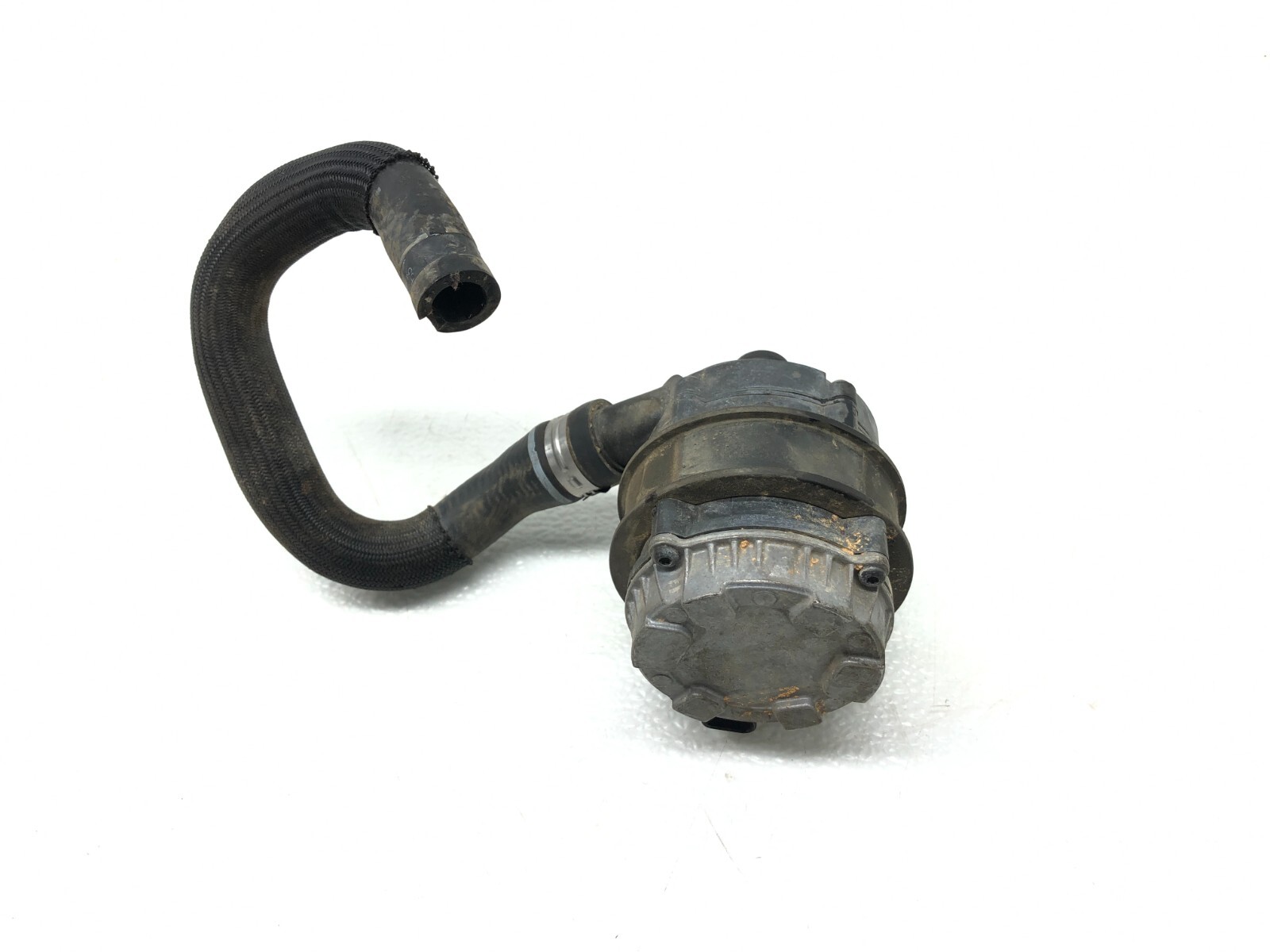 2014-2020 MASERATI GHIBLI S 3.0L V6 AUXILIARY WATER PUMP OEM.