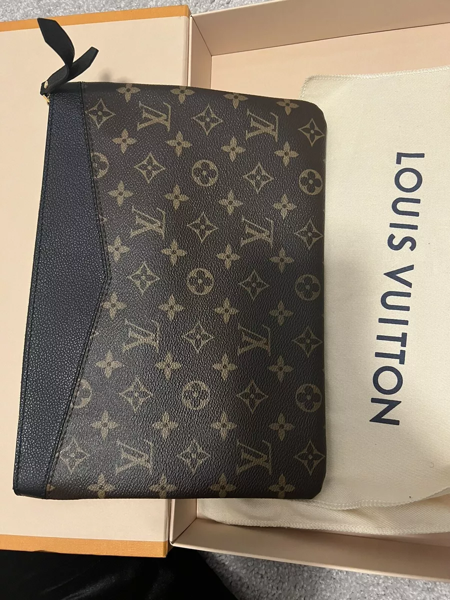 louis vuitton daily pouch