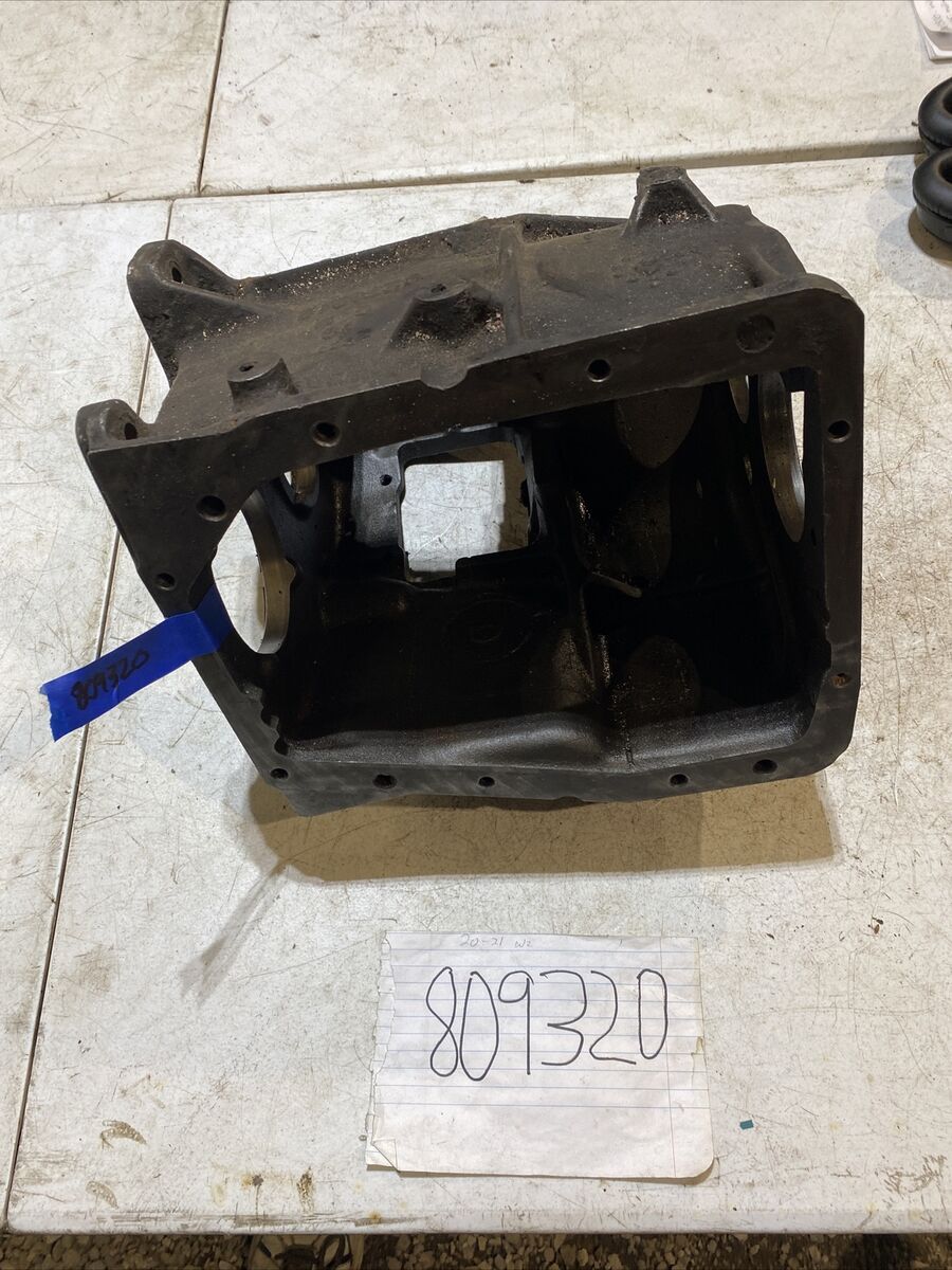 SM465 TRANSMISSION MAIN CASE 1968-1990 GM GMC CHEVY JEEP SM465 TRANSMISSION MAIN CASE 1968-1990 GM GMC CHEVY JEEP