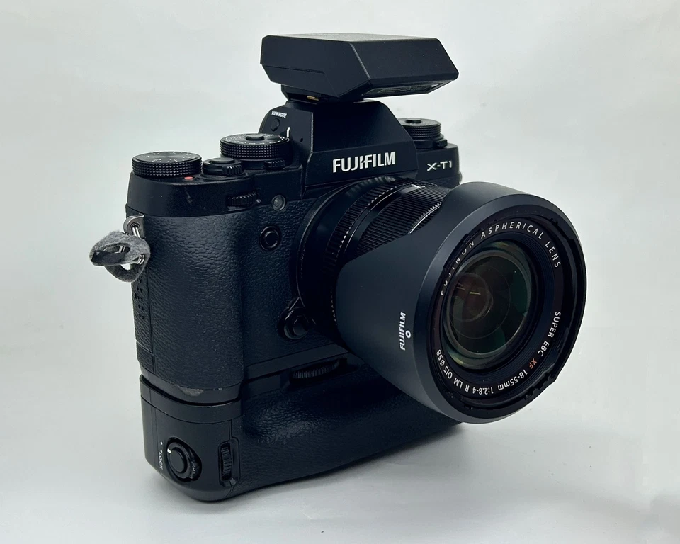Fujifilm X-T1 16.3MP Digital SLR Camera w/ FujiFilm XF 18-55mm F2.8-4 R - Image 2 of 4