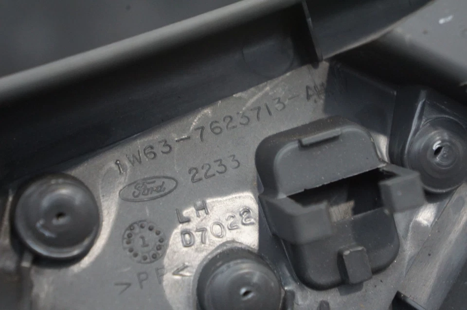 Juego de molduras de espejo retrovisor delantero izquierdo derecho 1W637623712 Ford Thunderbird 2002-05 Foto 3 de 4