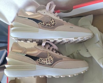 Size 6.5  - Nike SE Waffle ONE M 103