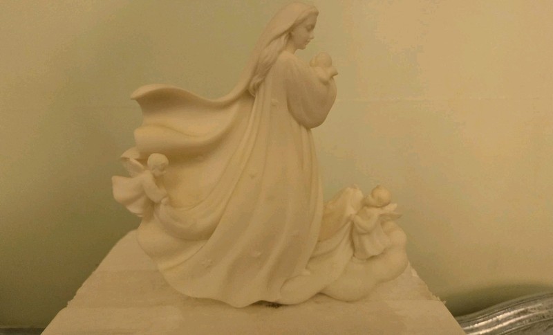 1998 Millenium Roman Inc. JOYFUL PROMISE Angel Figurine 5.5" tall x 4.6" x 3"