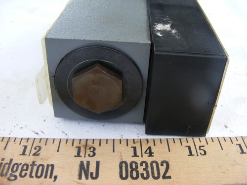 Continental Hydraulics VS5M-5A-GRB-6OL-J Directional Valve New - Picture 4 of 8