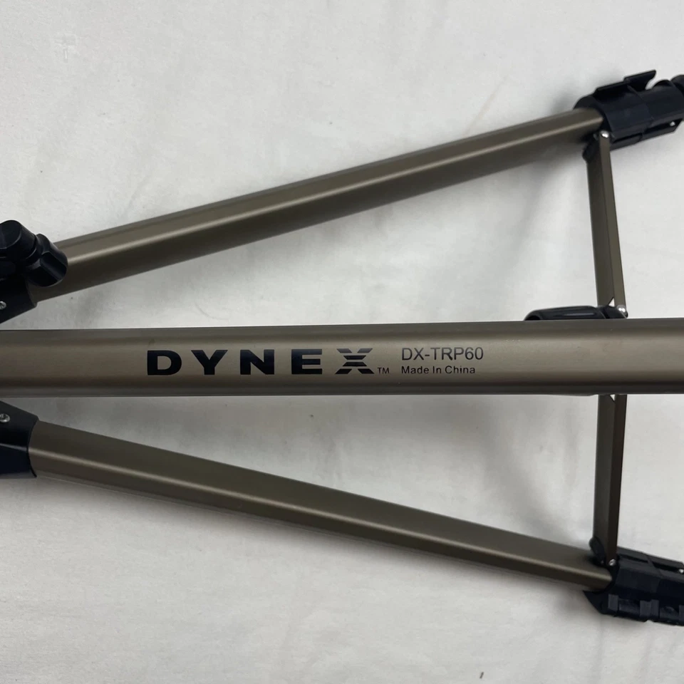 Dynex Universal Professional 60" Tripod DX-TRP60 GOLD WITH QUICK RELEASE PLATE - Image 2 of 4
