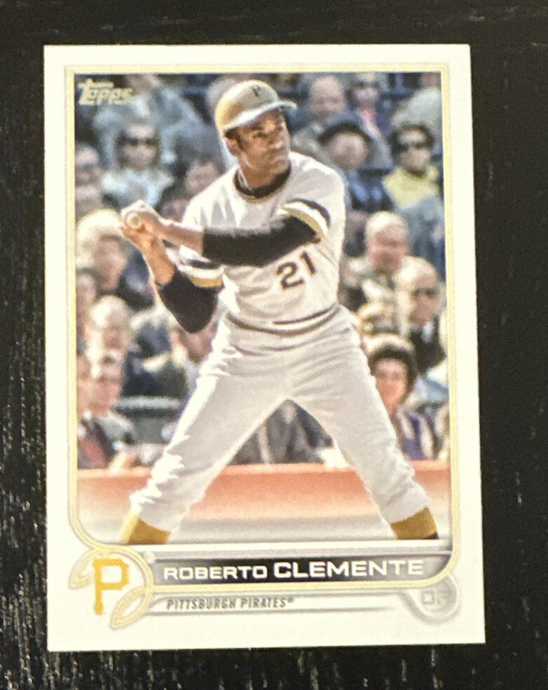 Roberto Clemente 2022 Topps Update Image Variation SP #US21 Pittsburgh Pirates