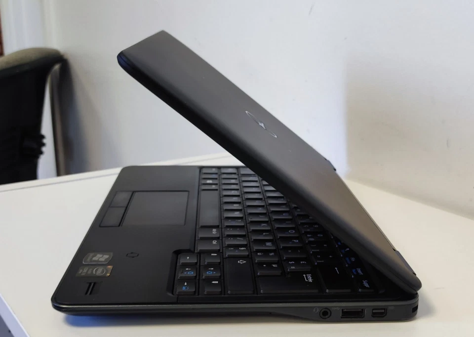 Dell Latitude E7240 · i5-4300U · 8GB · 128GB, photo 4 sur 5