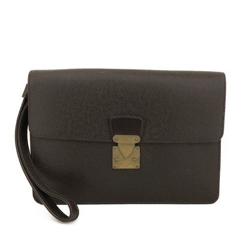 Louis Vuitton Taiga Kourad Leather Clutch Hand Bag Acajou/6BD0714