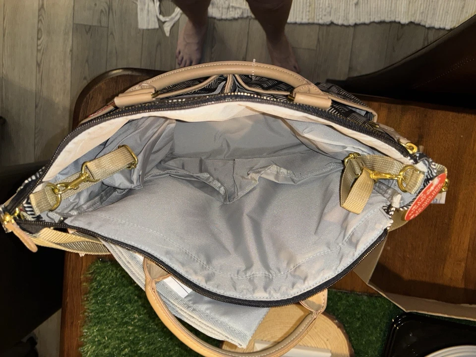 Bolsa de Pañales Skip Hop Duo Edición Especial Lujo Francés Rayas Bolsillos Negro Blanco* Foto 4 de 4