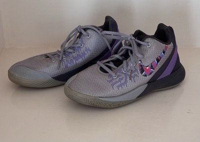 Nike Boys Kyrie Flytrap 2 AQ3412-003 Gray Basketball Shoes Sneakers Size 5Y