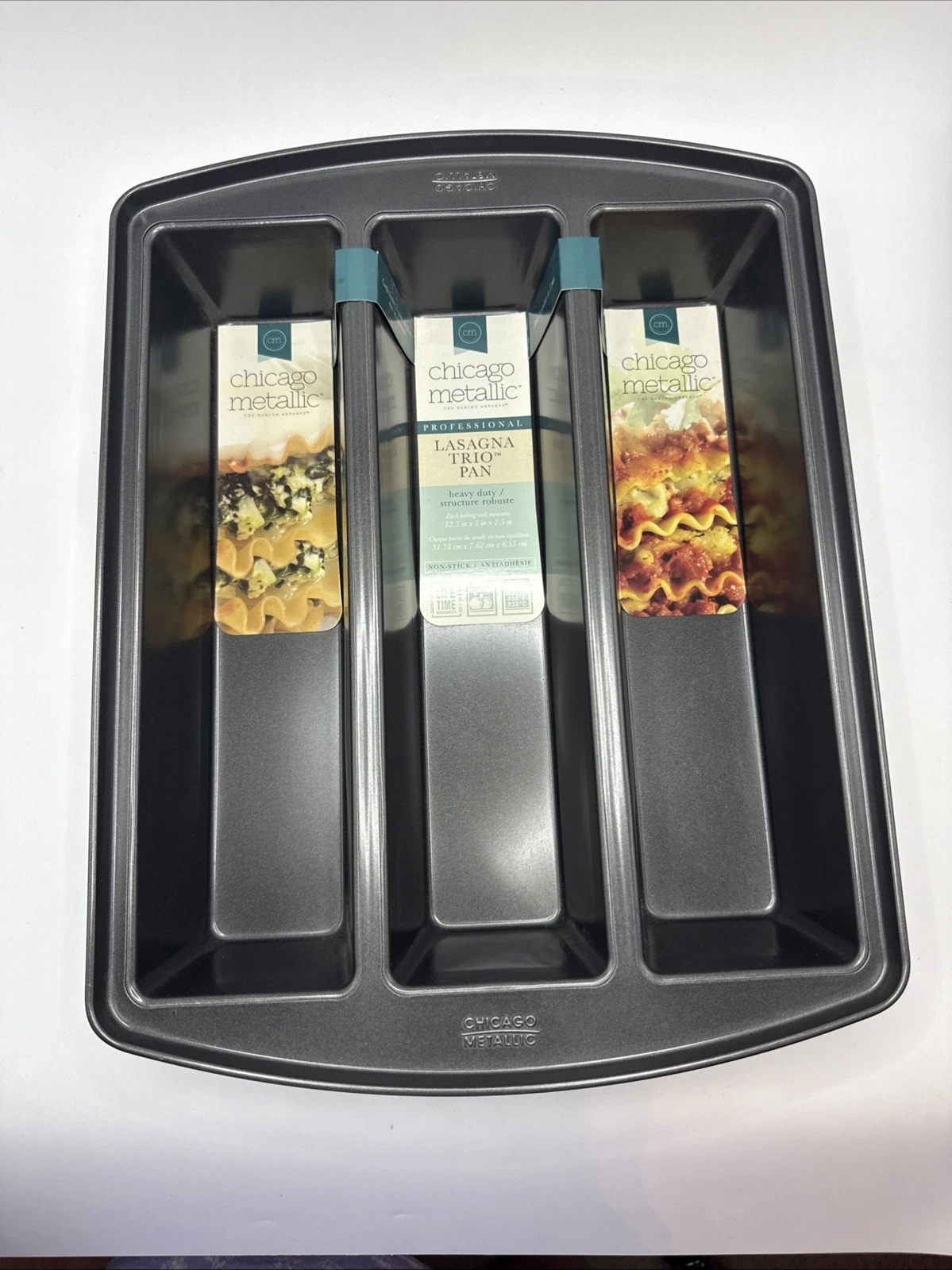 Chicago Metallic Professional Lasagna Trio Pan, Perfect For Loaf Bread. NEW