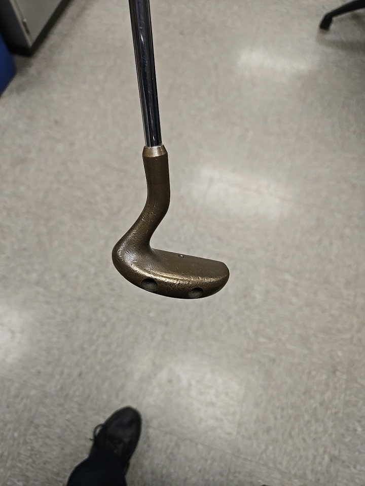 Putter Maillet Ancien En Laiton Et Acier, Manche Cuir, 34,5 Pouces, Pour Droitier