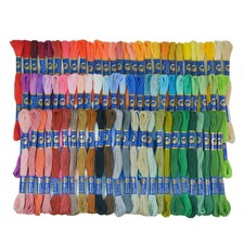 24 Docken Stickgarn je ca. 8m / Sticktwist 10...