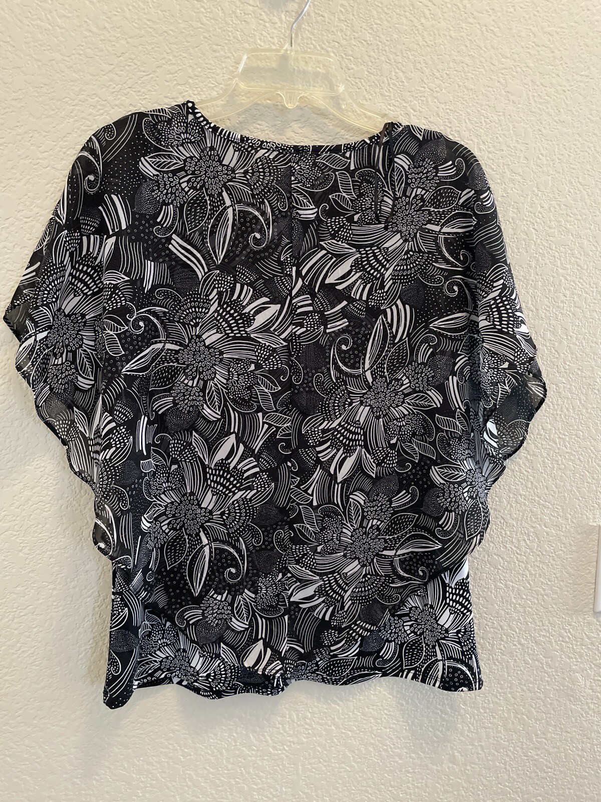 Notations Floral Patterns Blouse Medium Sheer Ove… - image 5