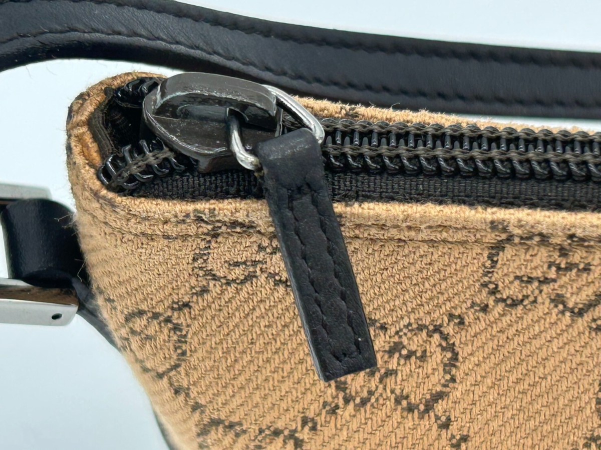 バッグ GUCCI accessory pouch hand bag GG brown GUCCI GG Canvas Leather Brown Beige Accessory Pouch Mini