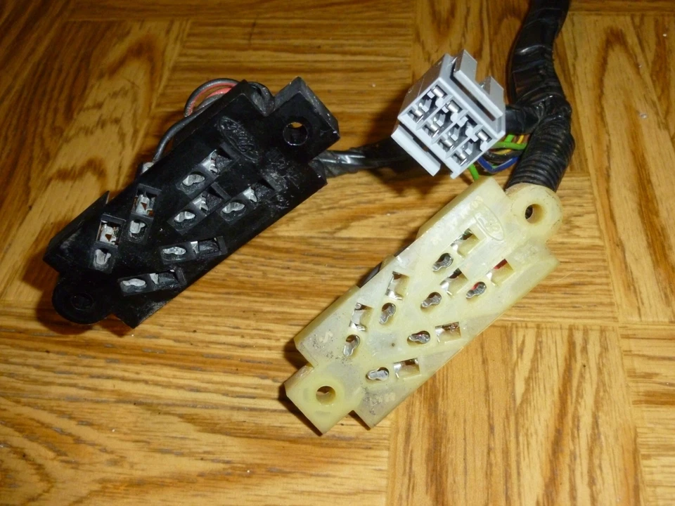 Arnés de cableado de consola central Mercury Capri 1991-1994 OEM usado Foto 3 de 4