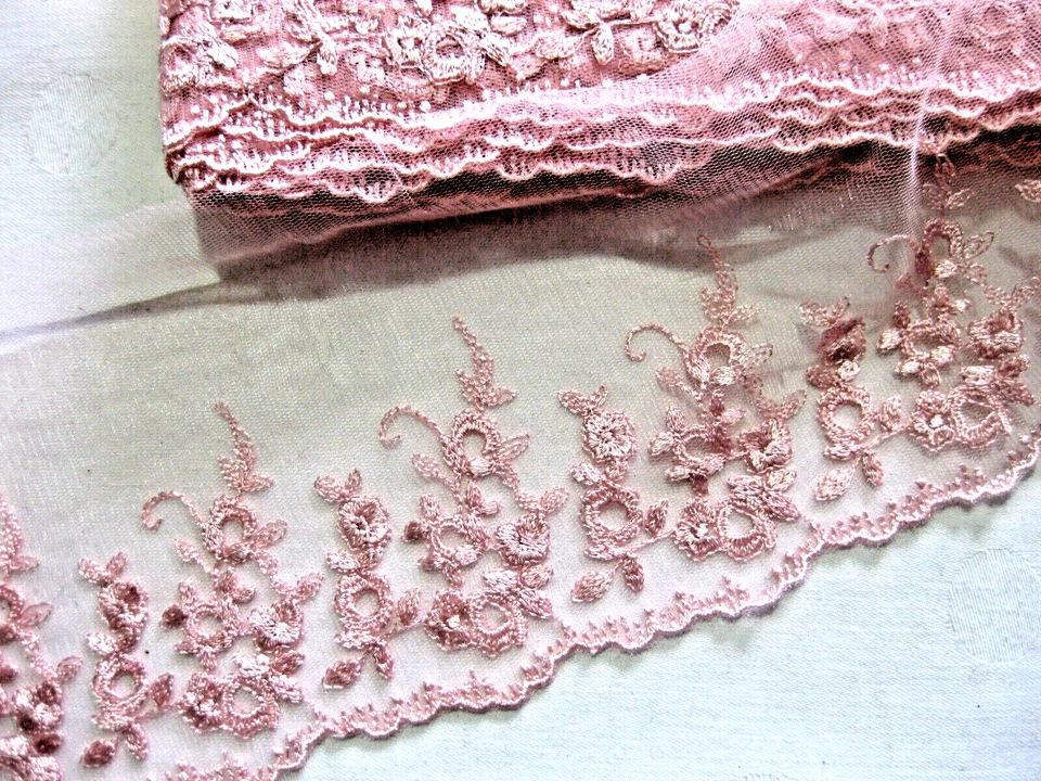 Feine Spitze Rosa Blumen Blüten Floral 12 cm breit lfm S 21.1 - Bild 1 von 4