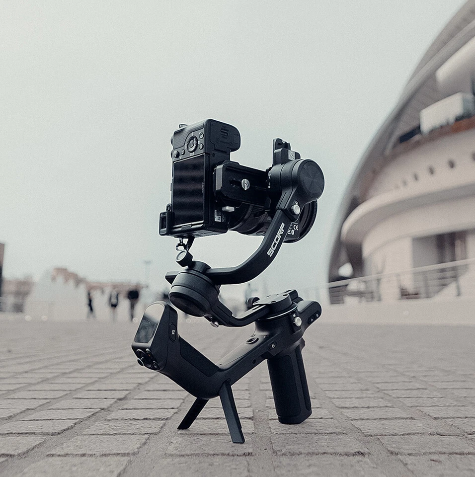 FeiyuTech SCORP-2 Gimbal Stabilizer with AI Tracking Modes for DSLR Camera - Image 4 of 4