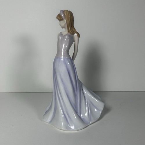 Royal Doulton Chelsea ZOE-4208 Porcelain Figurine Figure England Signed No Box - Picture 3 of 8