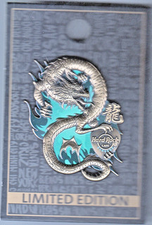 Hard Rock Cafe Pin: Bangkok Oriental Guitar Pick Dragon le