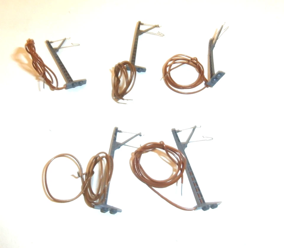 LOT POTEAUX  MARKLIN  ECHELLE Z - Photo 2/2