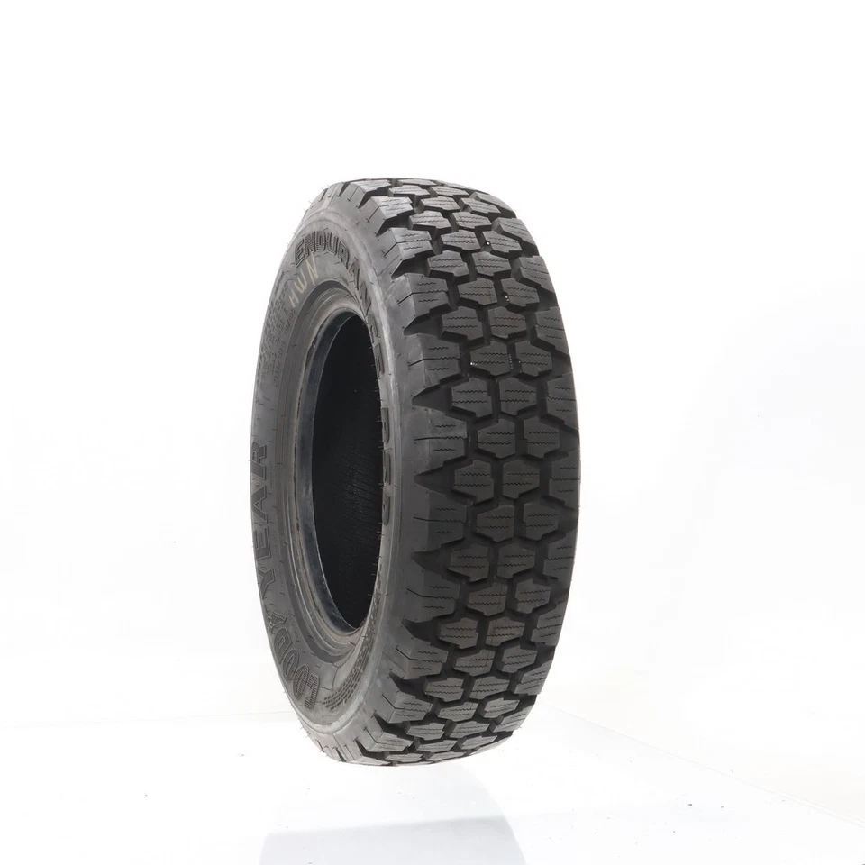 Driven Once LT 225/75R16 Goodyear Endurance RSD 115/112Q - 15/32 Foto 2 de 4