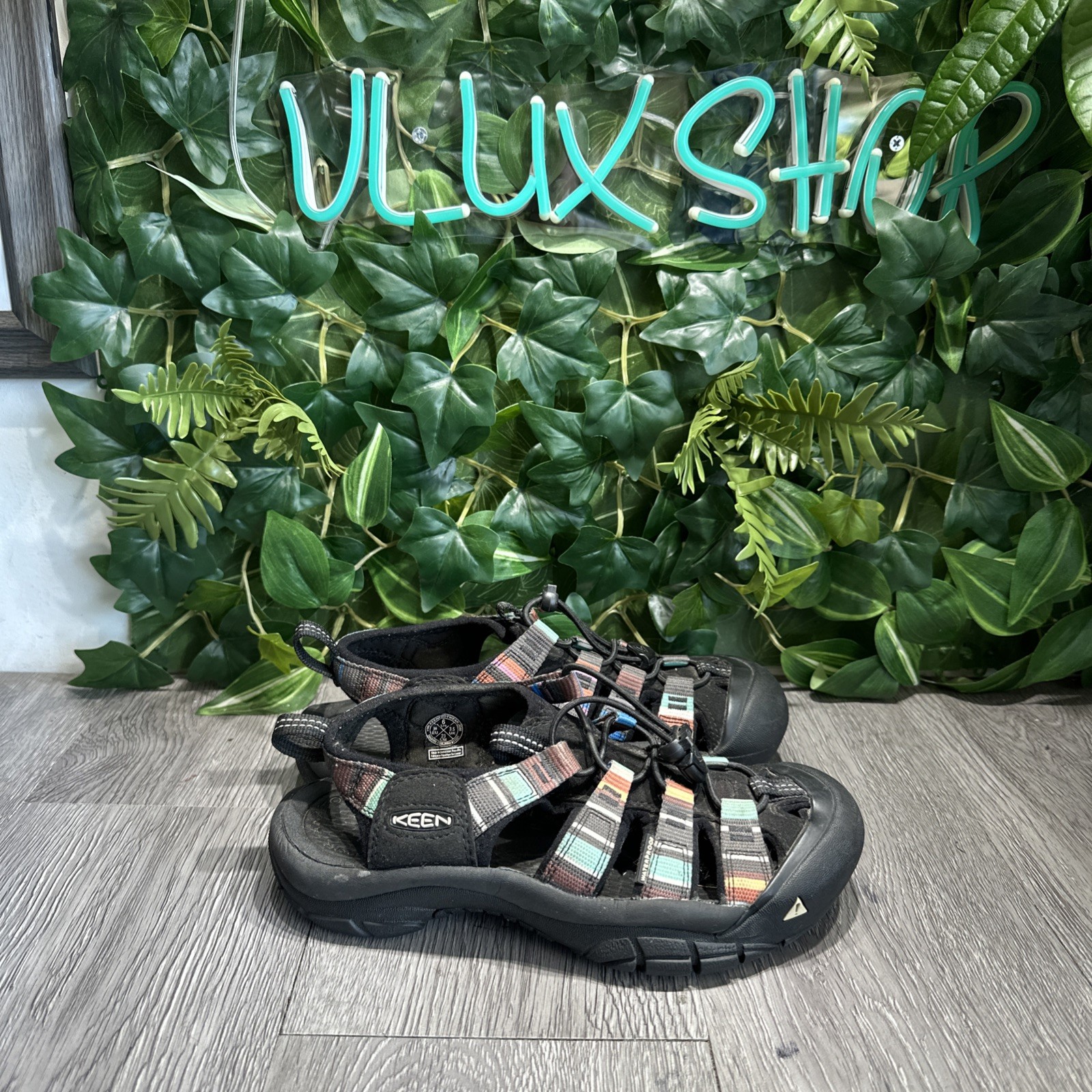 Sandali KEEN Newport H2 Raya neri colorati scarpe da trekking casual US 6