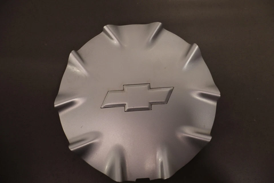 Juego de 4 tapacubos centrales de rueda delantera y trasera Chevy SSR 2003-2006 Foto 4 de 4