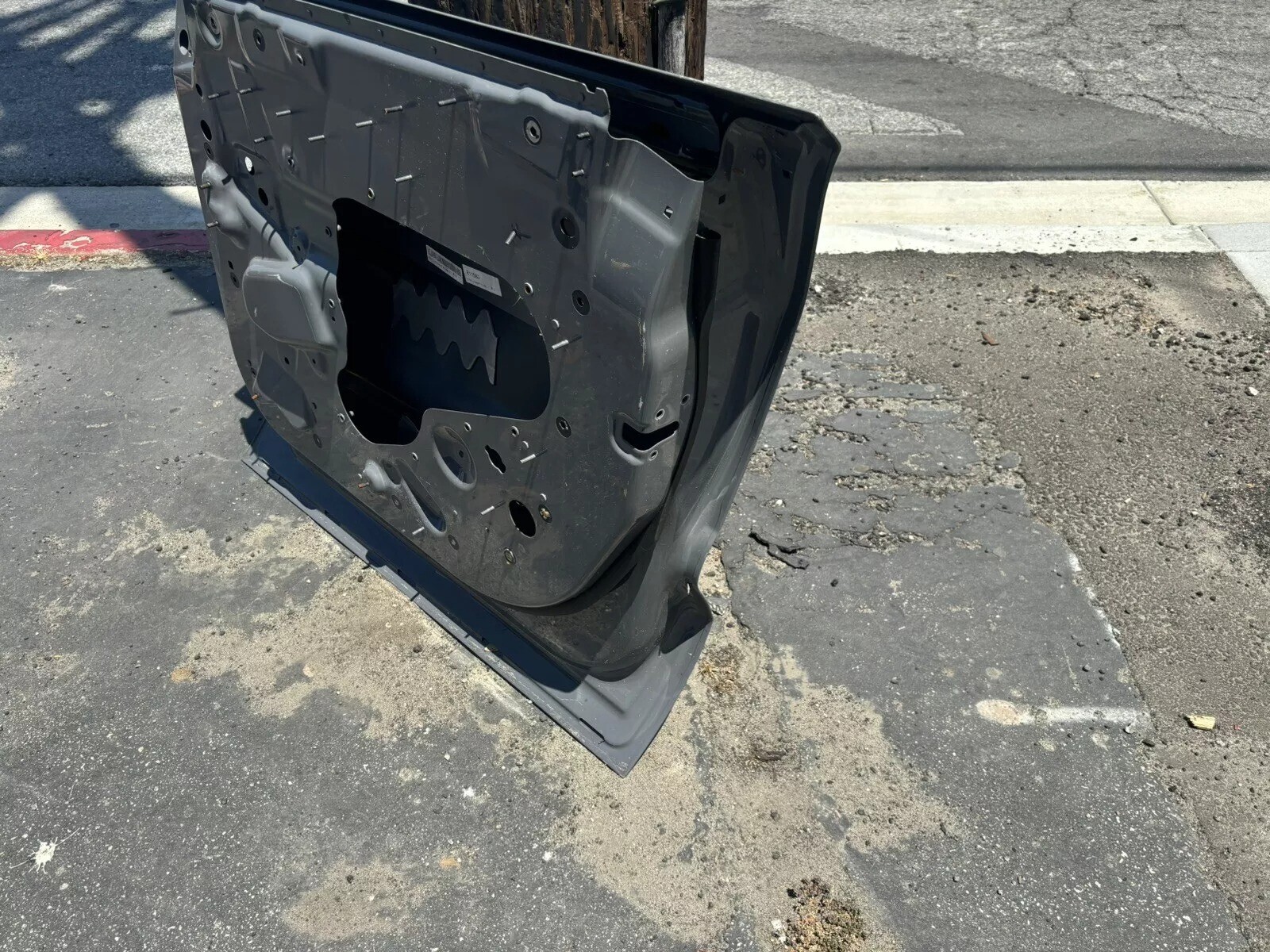 2021-2023 Aston Martin DBX Front RH Side Door Shell OEM