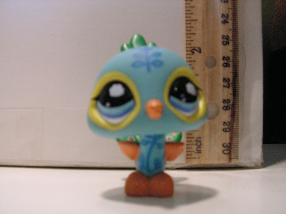 LITTLEST PET SHOP LPS PEACOCK FIGURINE TOY 92581