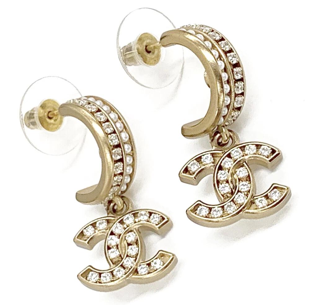 Chanel Gold Circle CC Logo Faux Crystal Stud Earrings – Madison