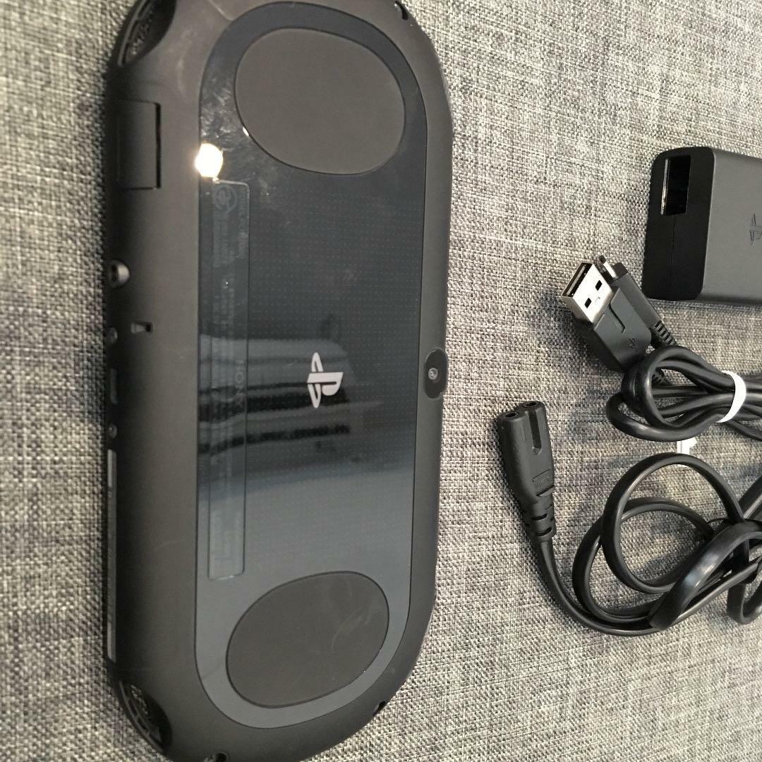 (中古品)SONY PlayStationVITA PCH-2000 ZA11 s-l400.jpg
