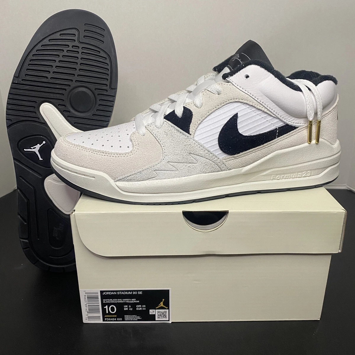 Nike hotsell jordan exclusive