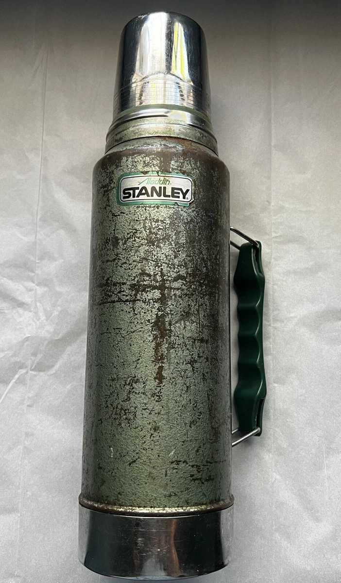 Vintage Aladdin Stanley Thermos Vacuum Bottle Green 1 Qt. A-944DH Made in  USA